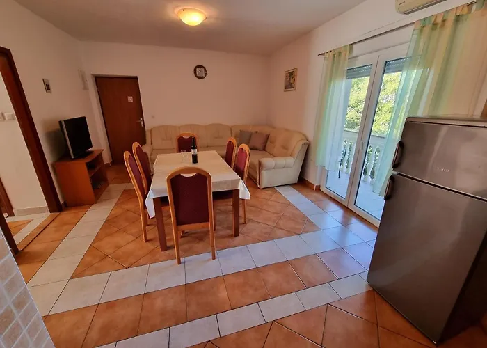 Daire Chiara With Balcony *